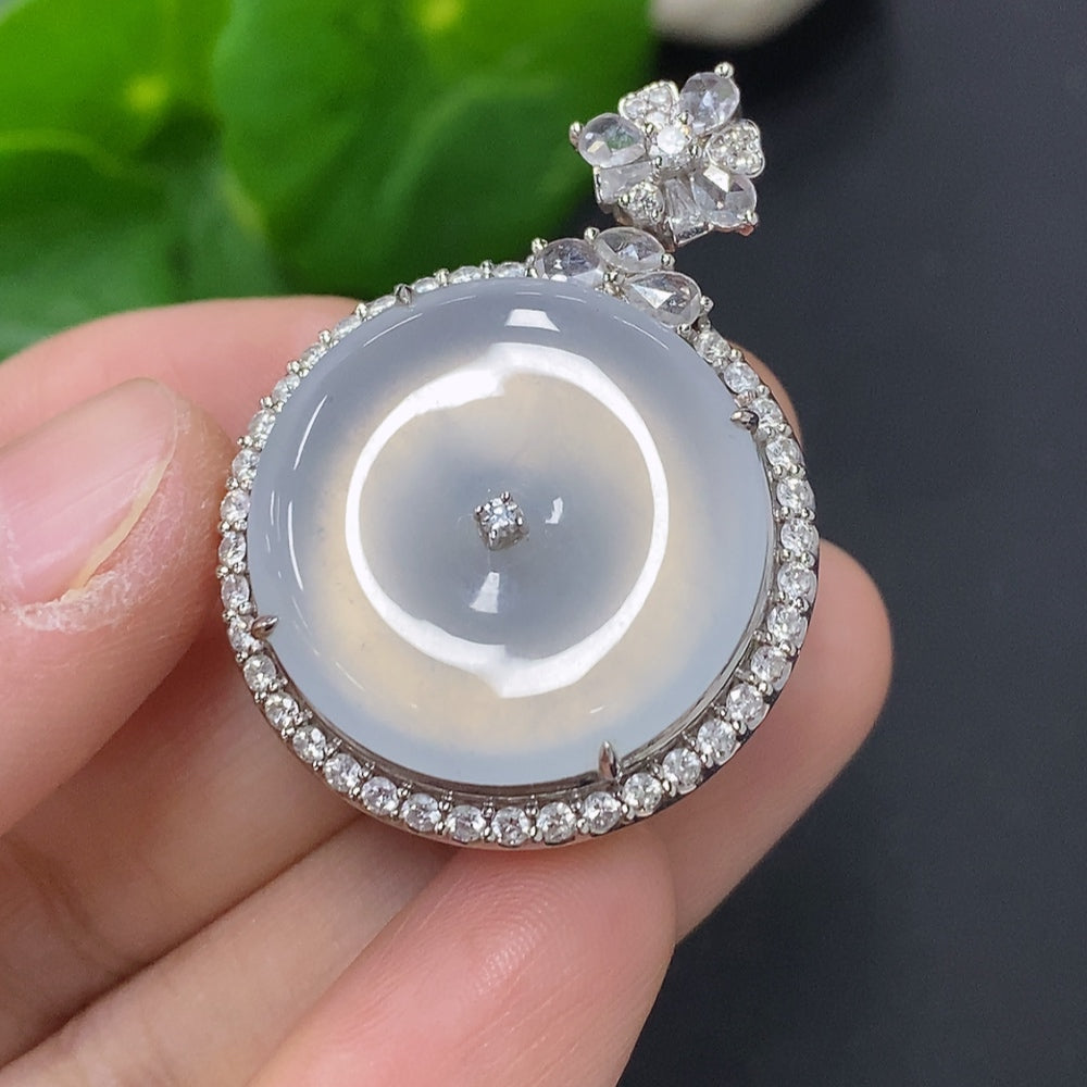 Jadeite Pendant with 18K Gold, Total Weight Approx. 11.7g (Accented with Diamonds, Non-diamond Quantity: Large 1pc)