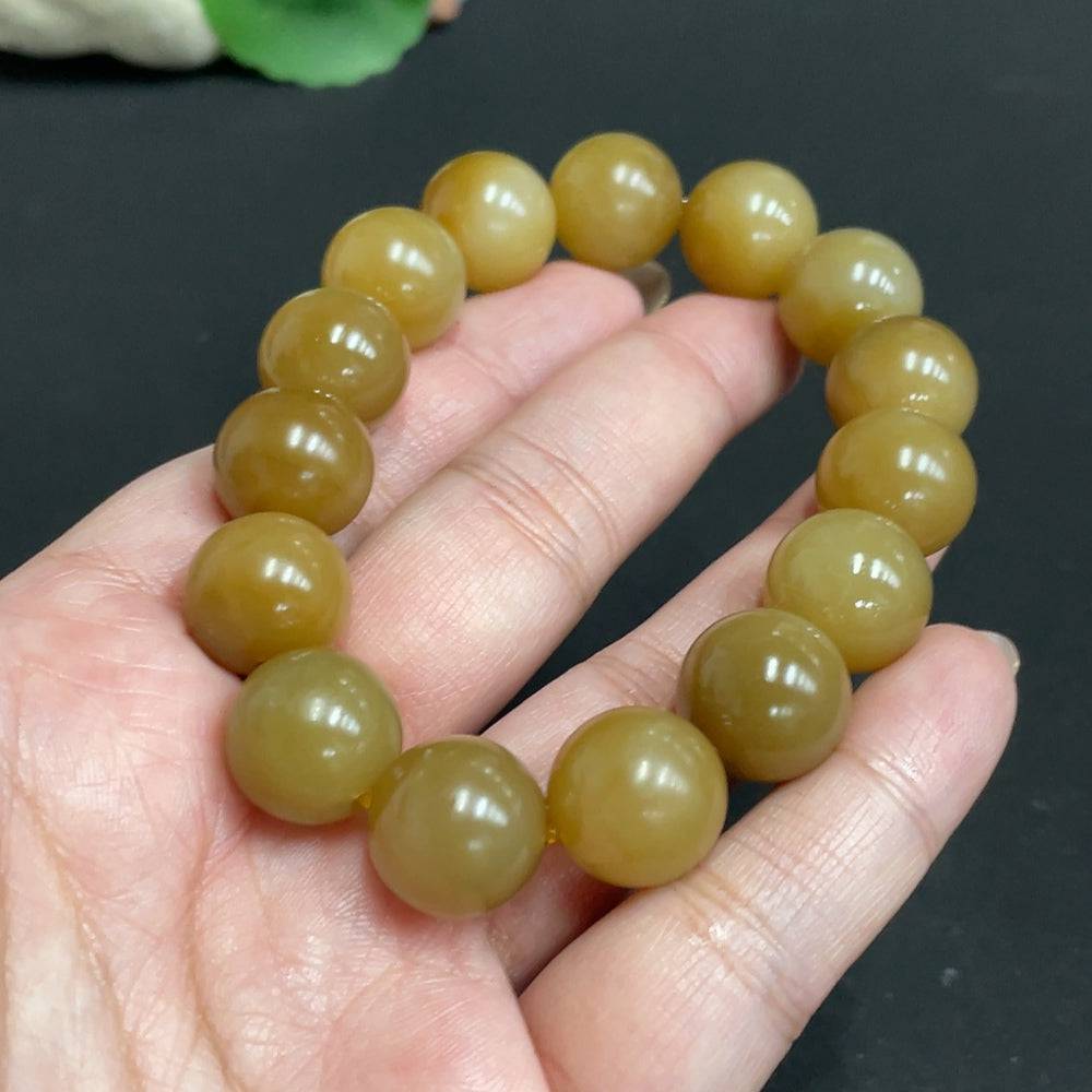 HUILIU HQ Hetian jade bracelet with 13.9mm beads, total weight 65.4g, featuring smooth, polished jade stones.