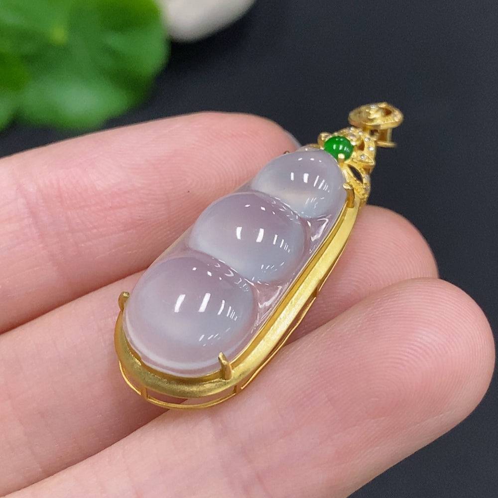 Jadeite bean inlay pendant with diamond accents, 18k gold, from HUILIU HQ, featuring a polished jade jade stone design.