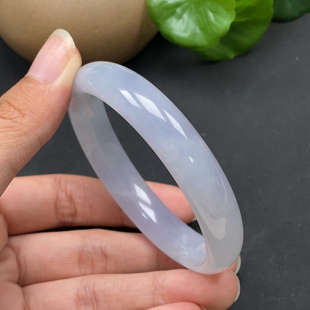 Jadeite Round Bangle