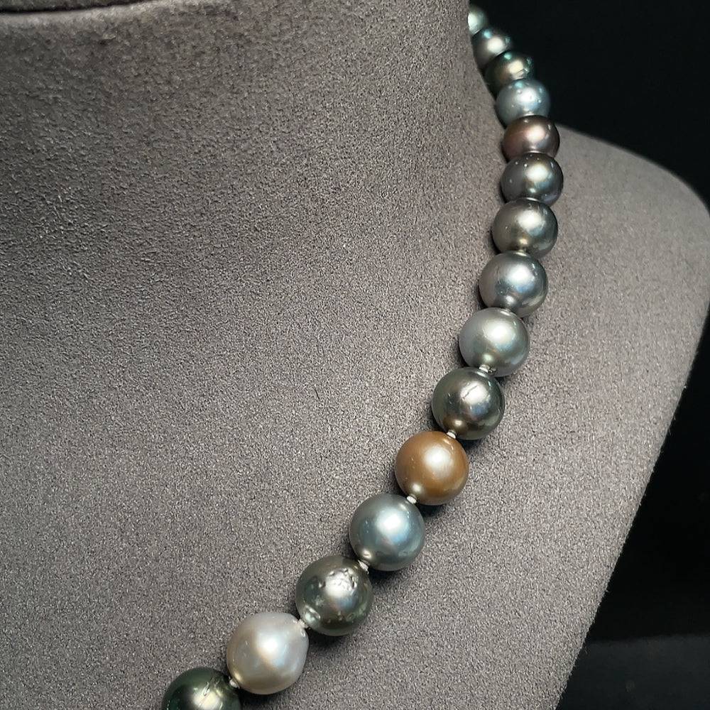 HUILIU HQ seawater pearl necklace with 8.1-10.6mm pearls, non-gold, weighing approximately 52.23g, close-up of pearls on string