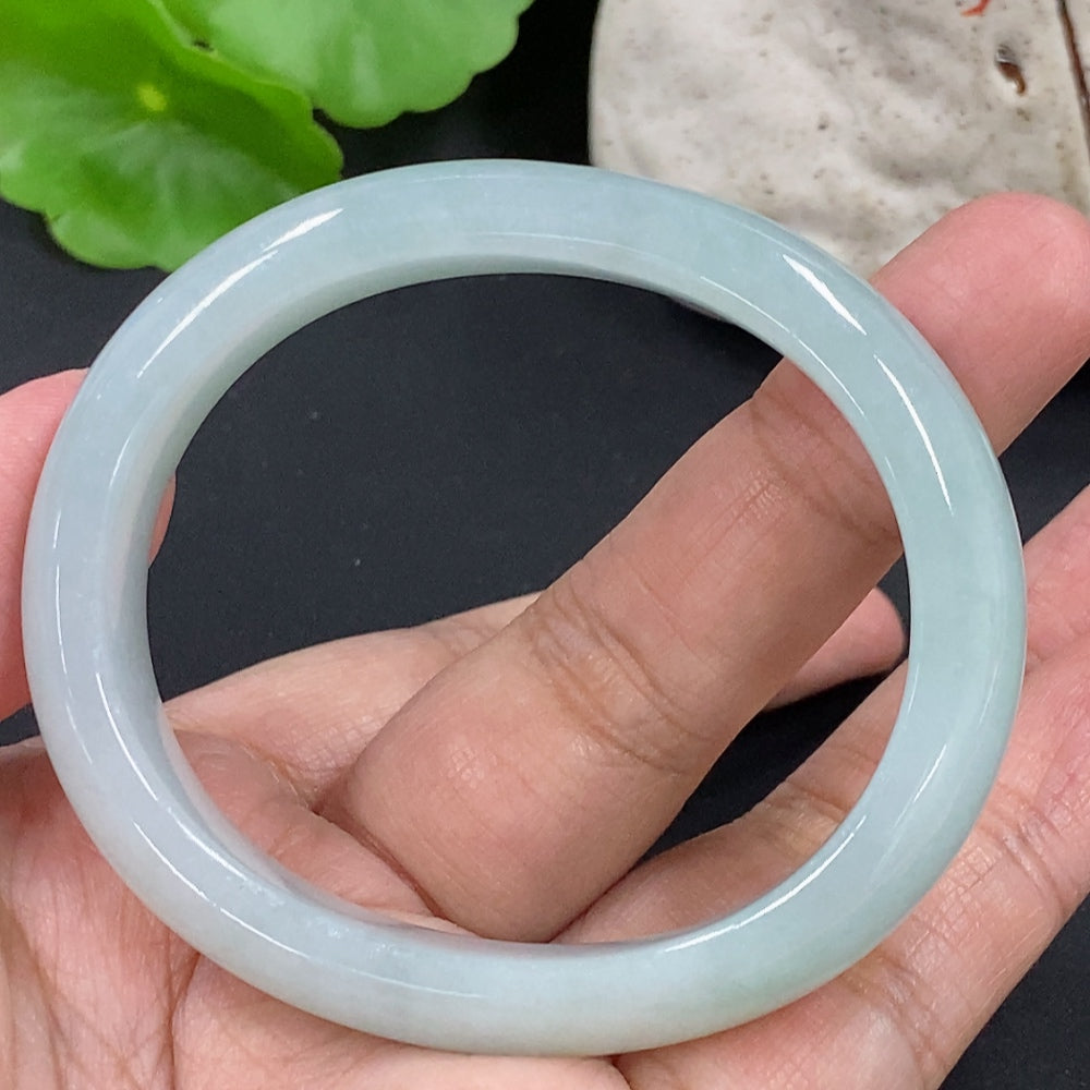 Jadeite Concubine Bracelet Total Weight Approx. 40.1g Size 52/44.3