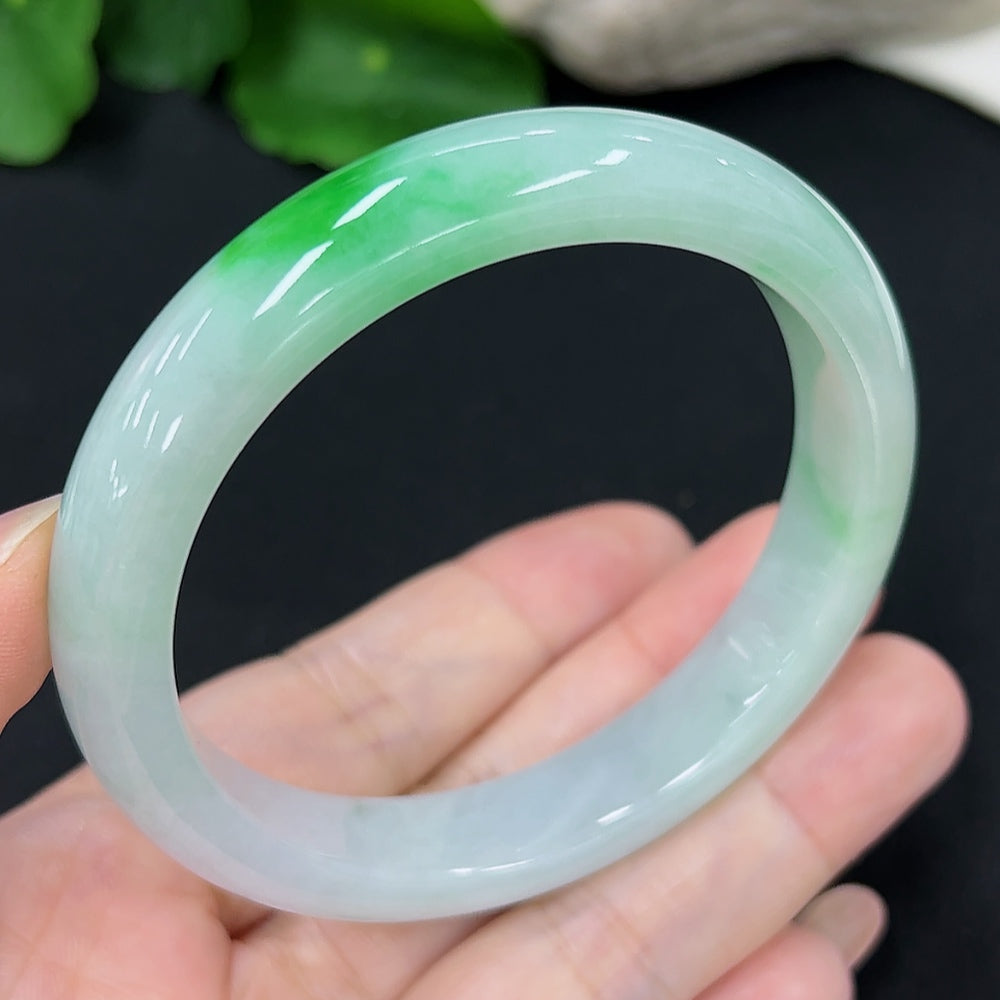 Jadeite Round Bangle