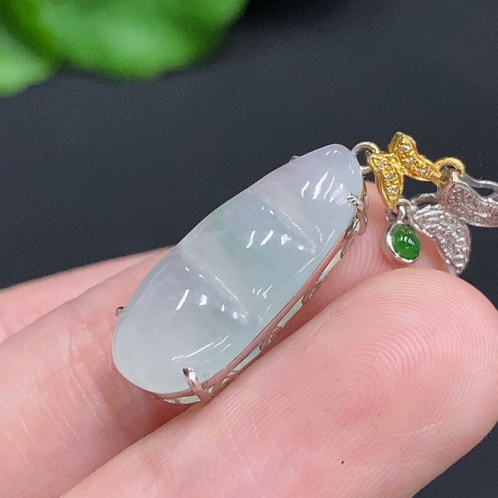 Jadeite Lucky Bean Pendant 18k Gold Total Weight Approx. 2.3g