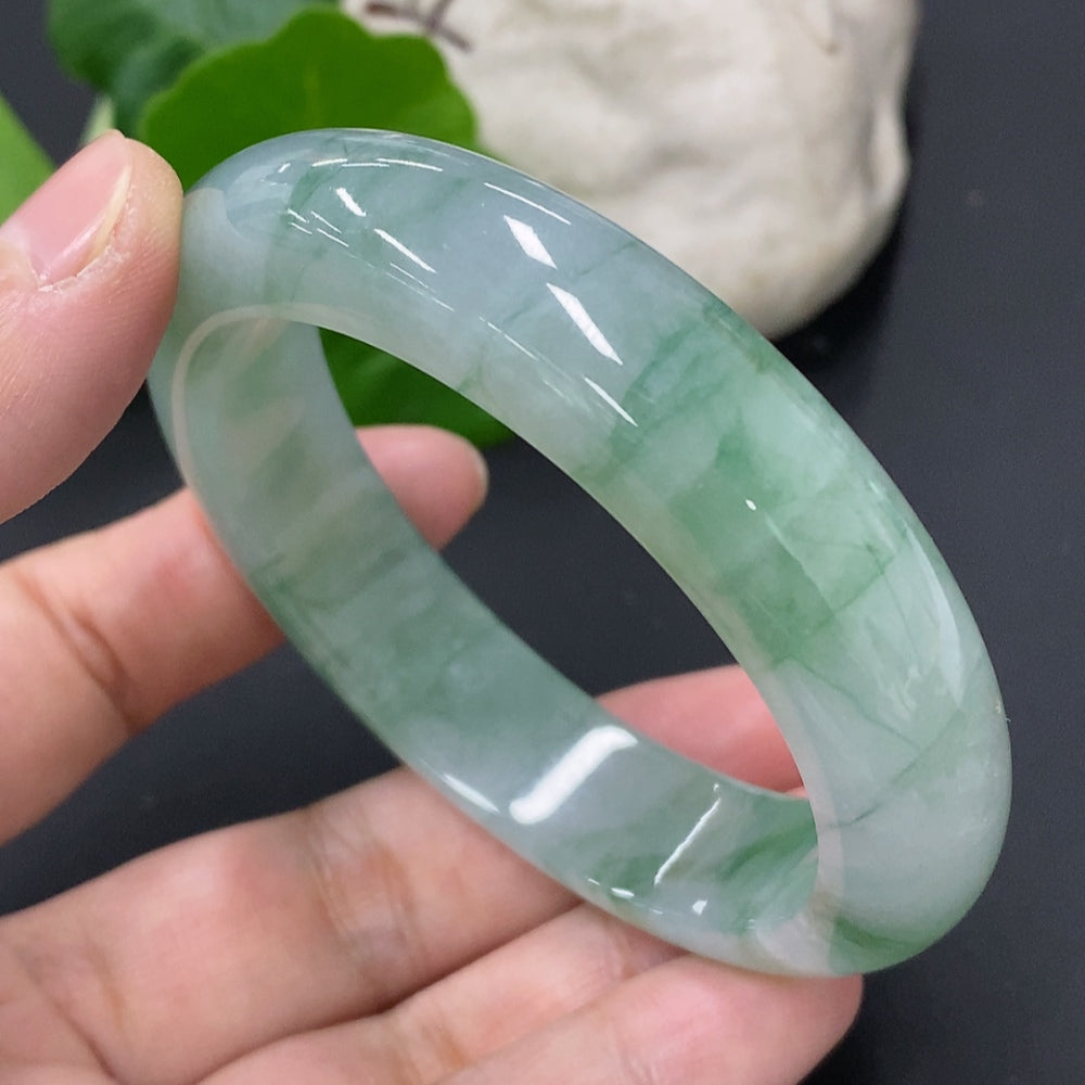 Jadeite round bracelet size 55.4 total weight approx. 66.1g (including other mineral components)