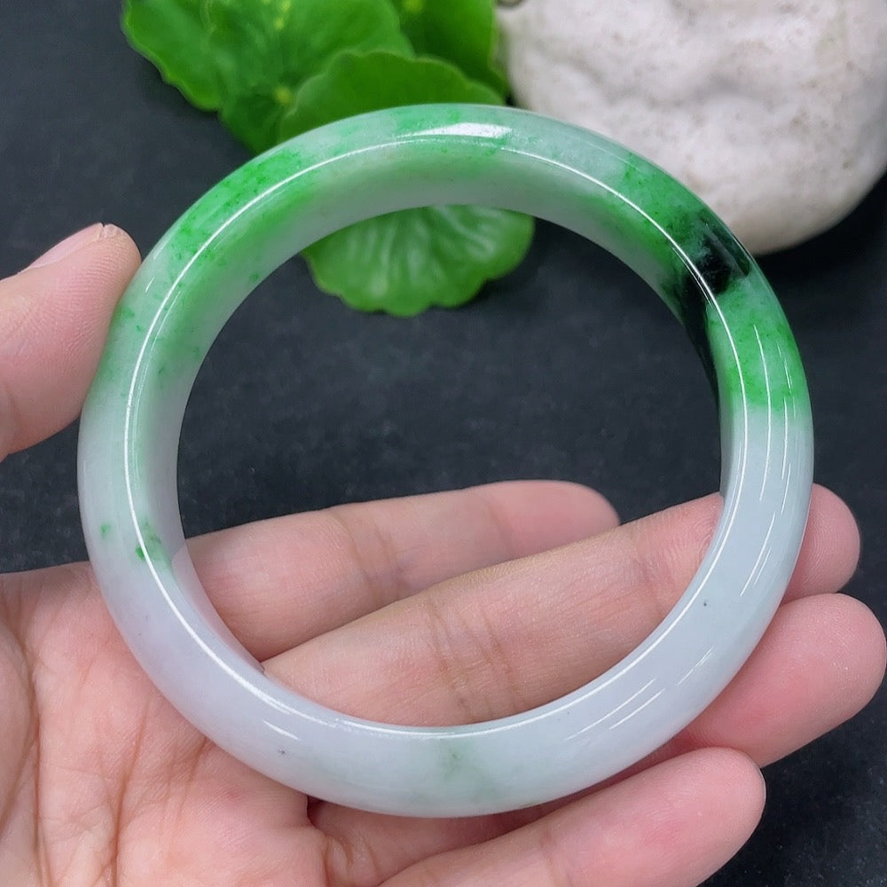 Jadeite Round Bangle with Other Mineral Components
