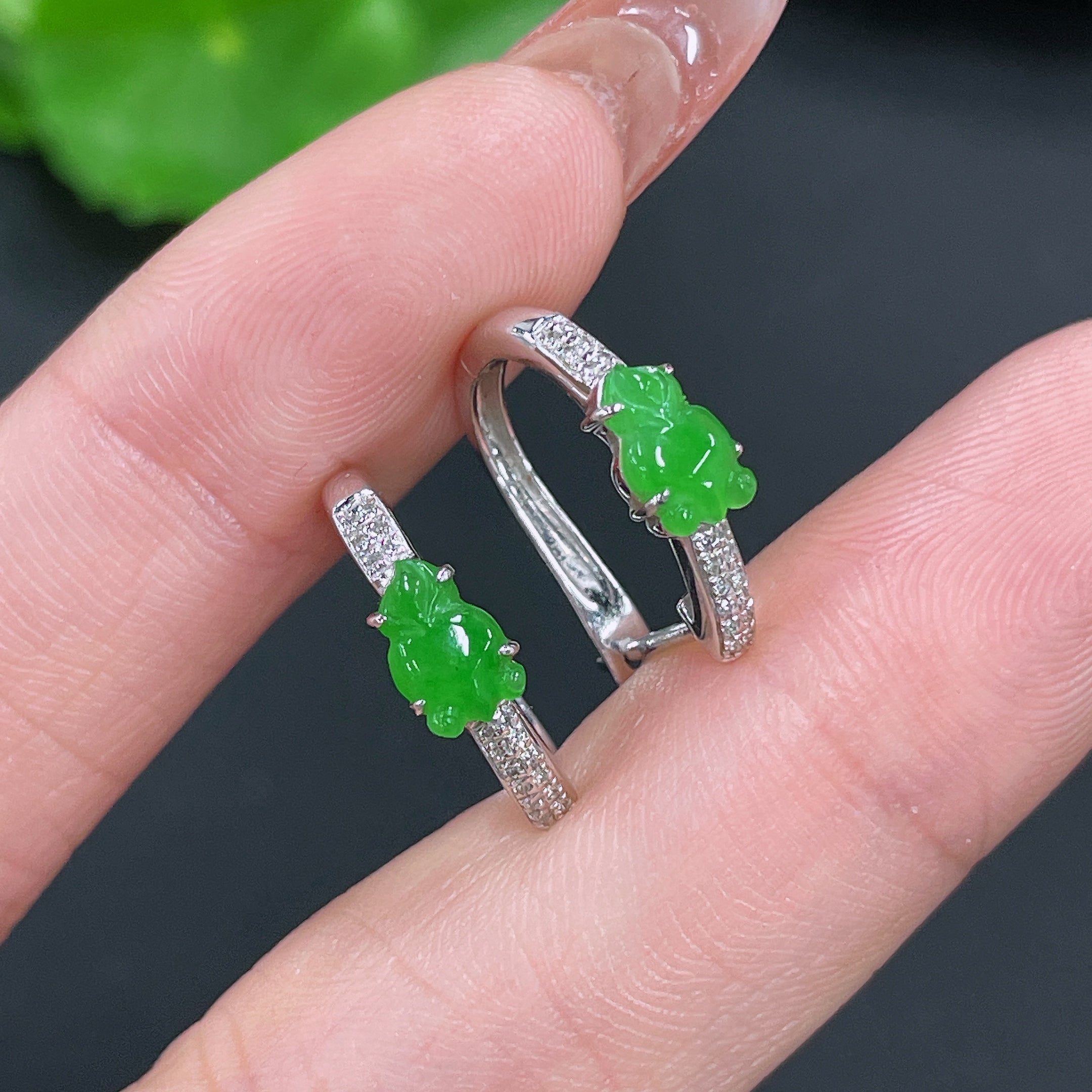 Jadeite Earrings 18k Gold Set with Diamonds Total Weight Approx. 2.47g