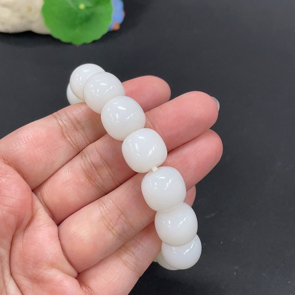 Hetian Jade Bracelet, approx. 13.8mm, total weight approx. 70g