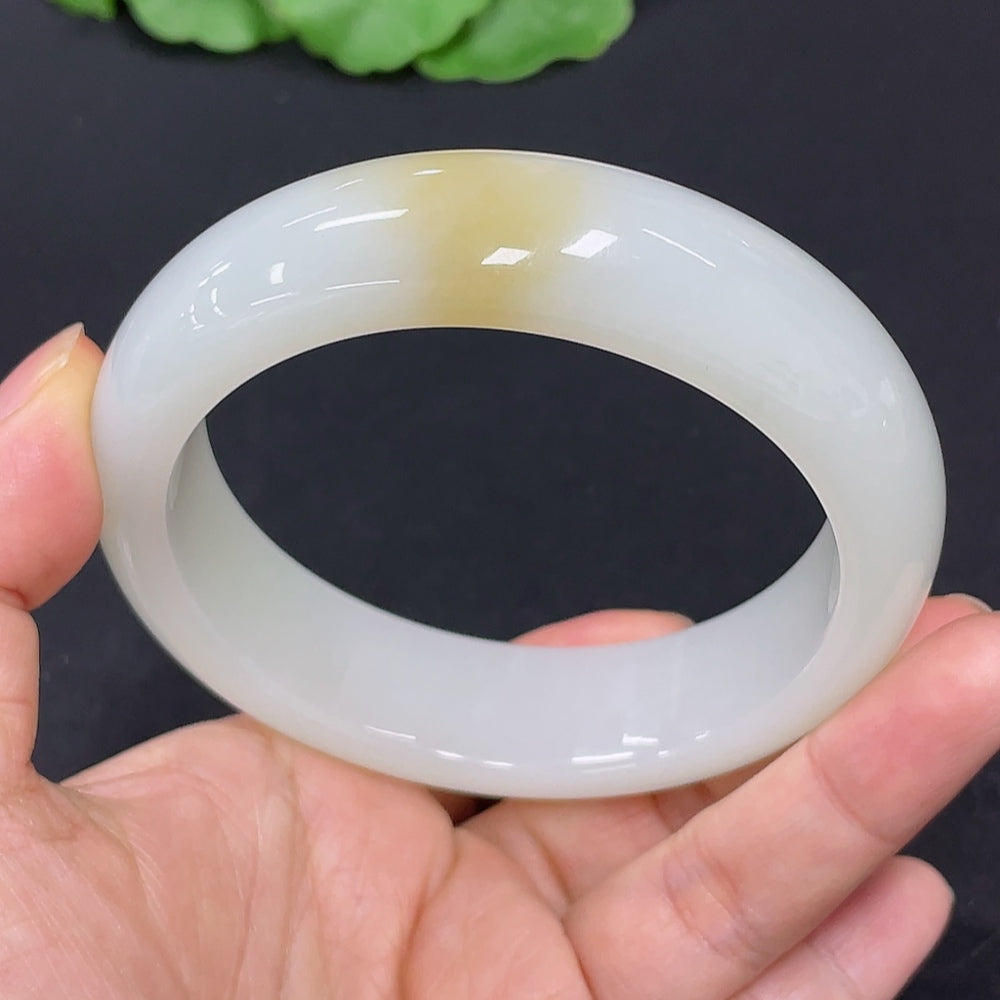 Hetian Jade Round Bangle