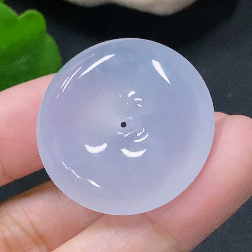 Jadeite pendant with peace buckle design, crafted from jade, weighing approximately 9.37g, by HUILIU HQ.