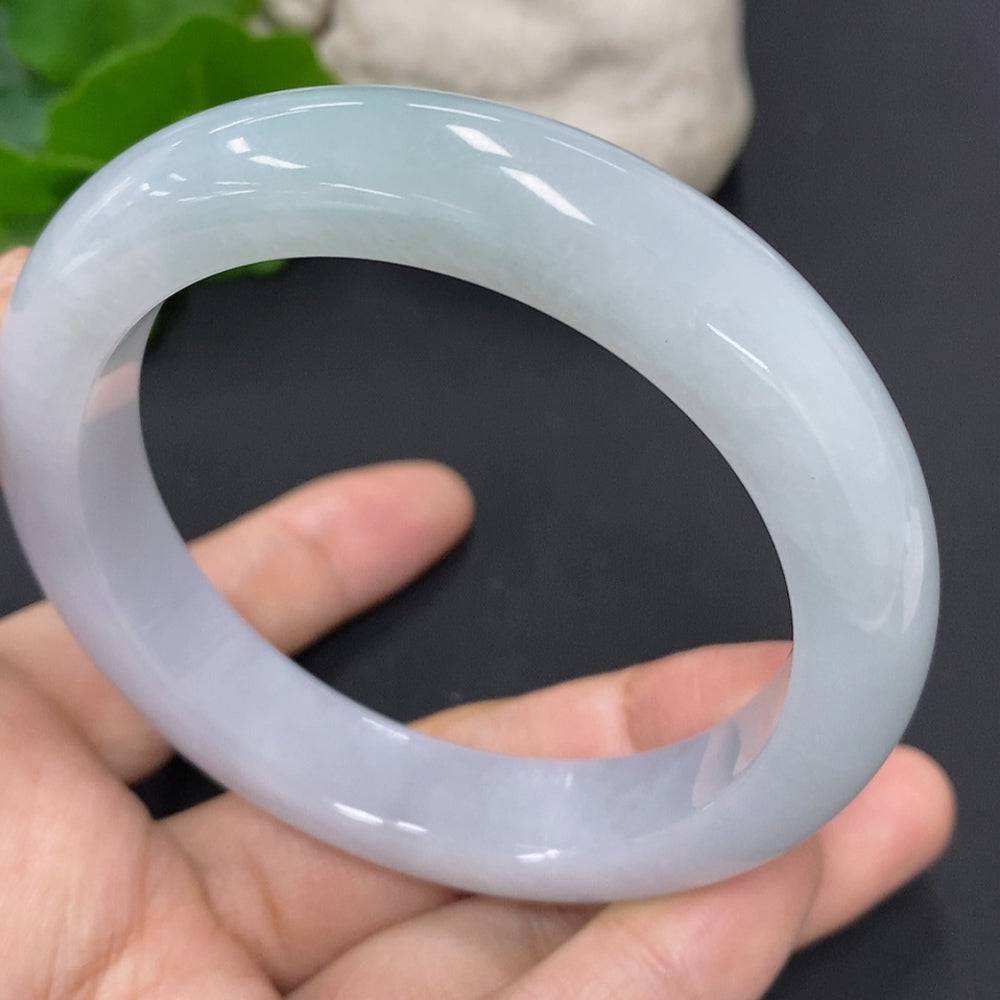 HUILIU HQ jadeite round bangle, size 56, smooth polished surface, weighs approximately 63.1g, vibrant green jade jewelry