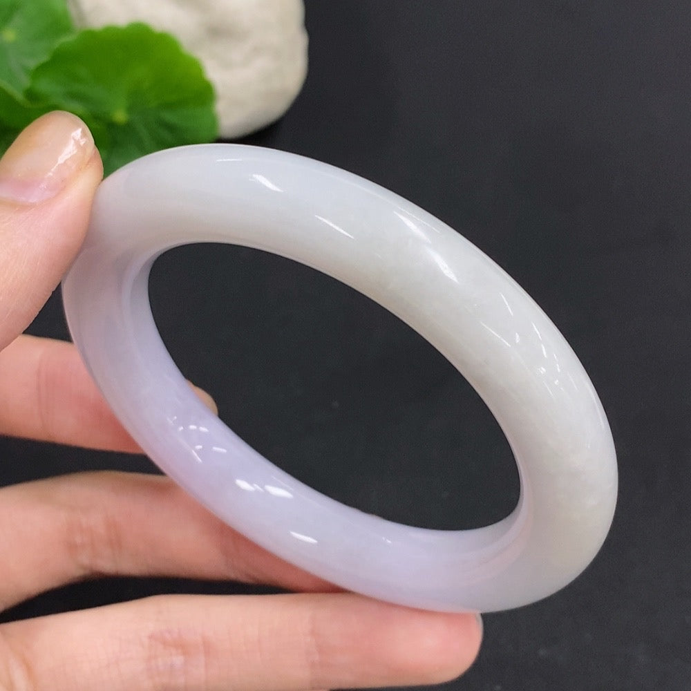 Jadeite Round Bangle Total Weight Approx. 68.5g Size 56