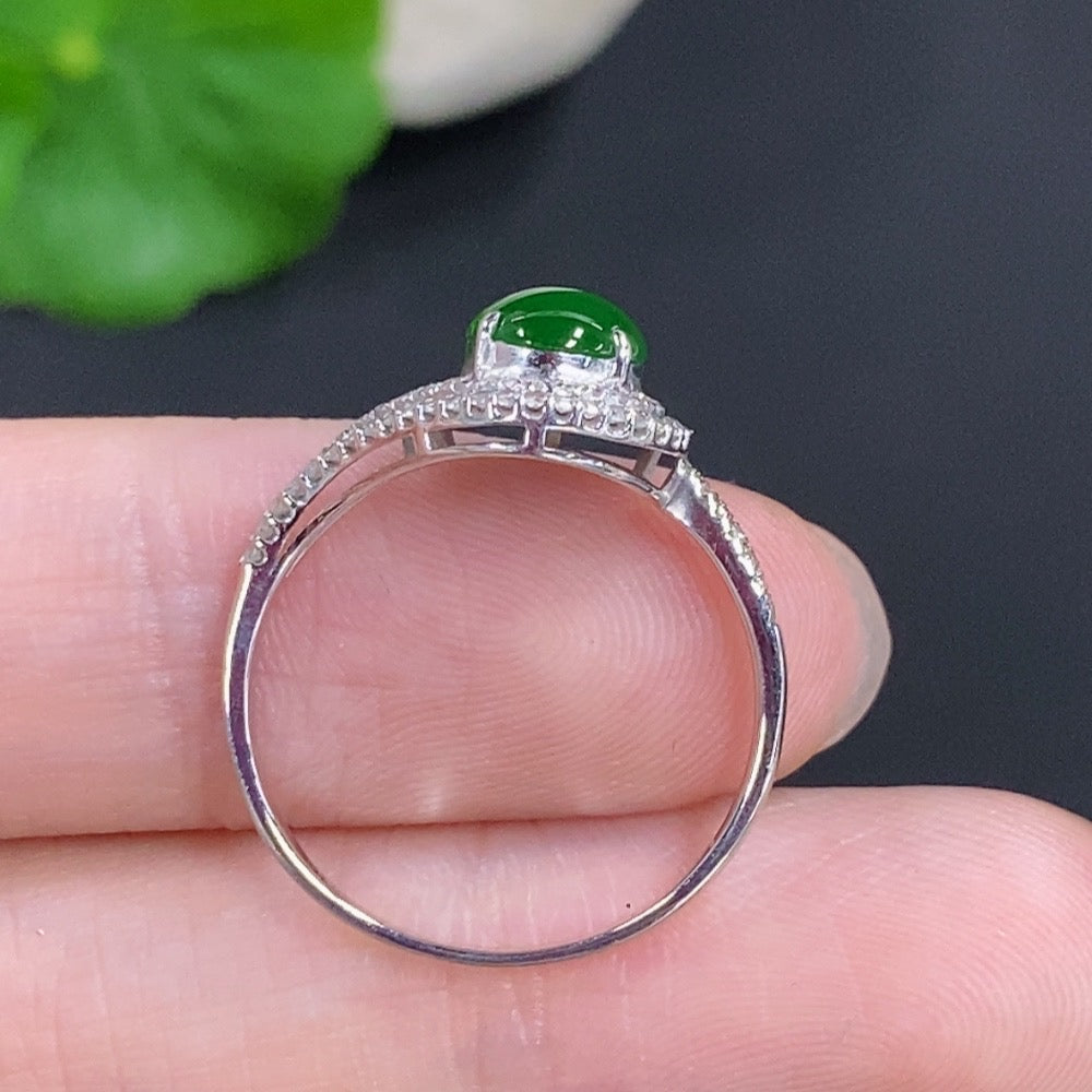 Jadeite Cabochon Ring 18k GoldWith Diamond Accents