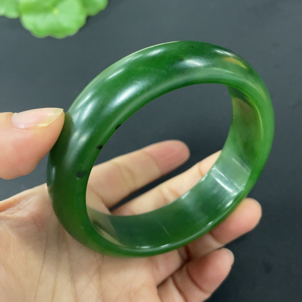 Hetian Jade Jasper round bracelet by HUILIU HQ with 59mm diameter and 71.4g weight, showcasing smooth polished jade stones.