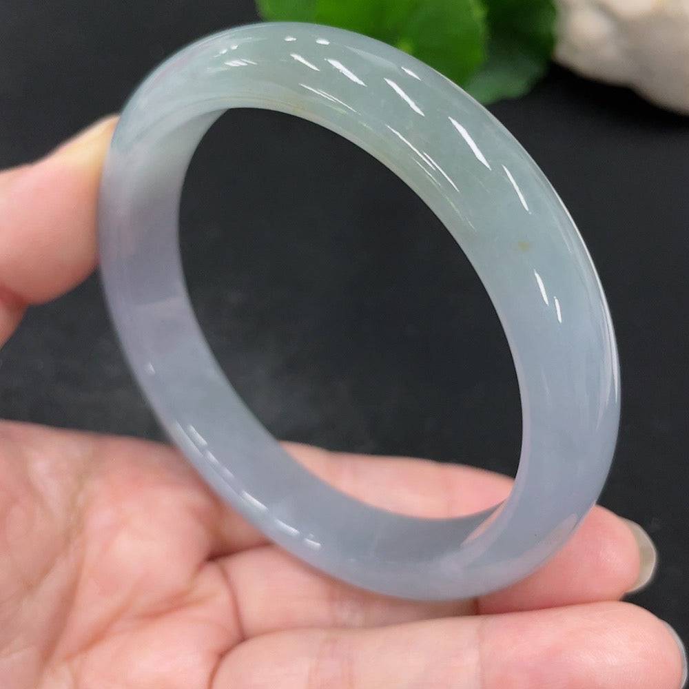 HUILIU HQ jadeite round bracelet in size 60 with a total weight of 54.2g, featuring smooth, polished jade stones.