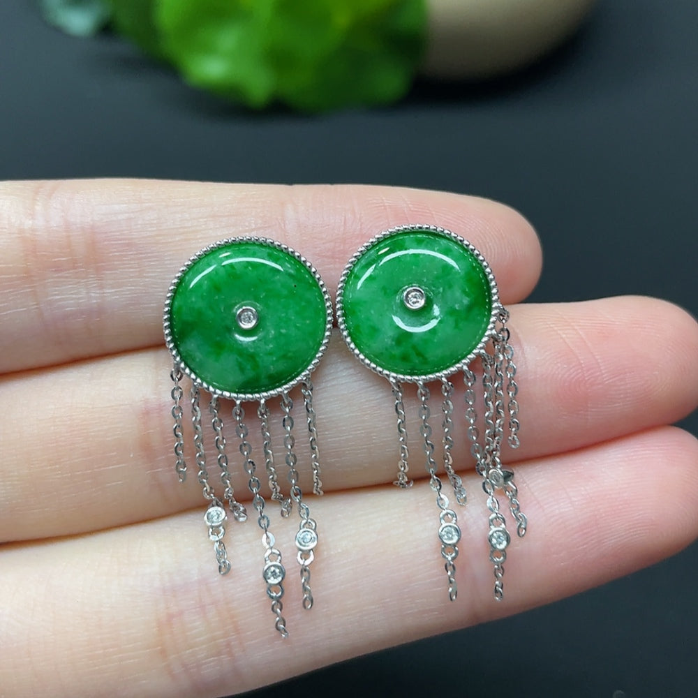 HKHQ jadeite safety buckle inlaid diamond earrings, 18k gold with mineral components, weighing approximately 3.79g.