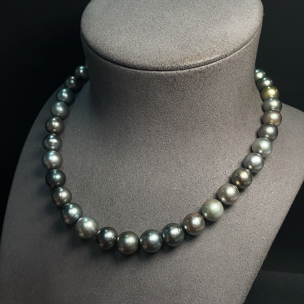 Seawater Pearl Necklace Non-Gold Total Weight Approx. 71.02g Size 9.8-11.7mm