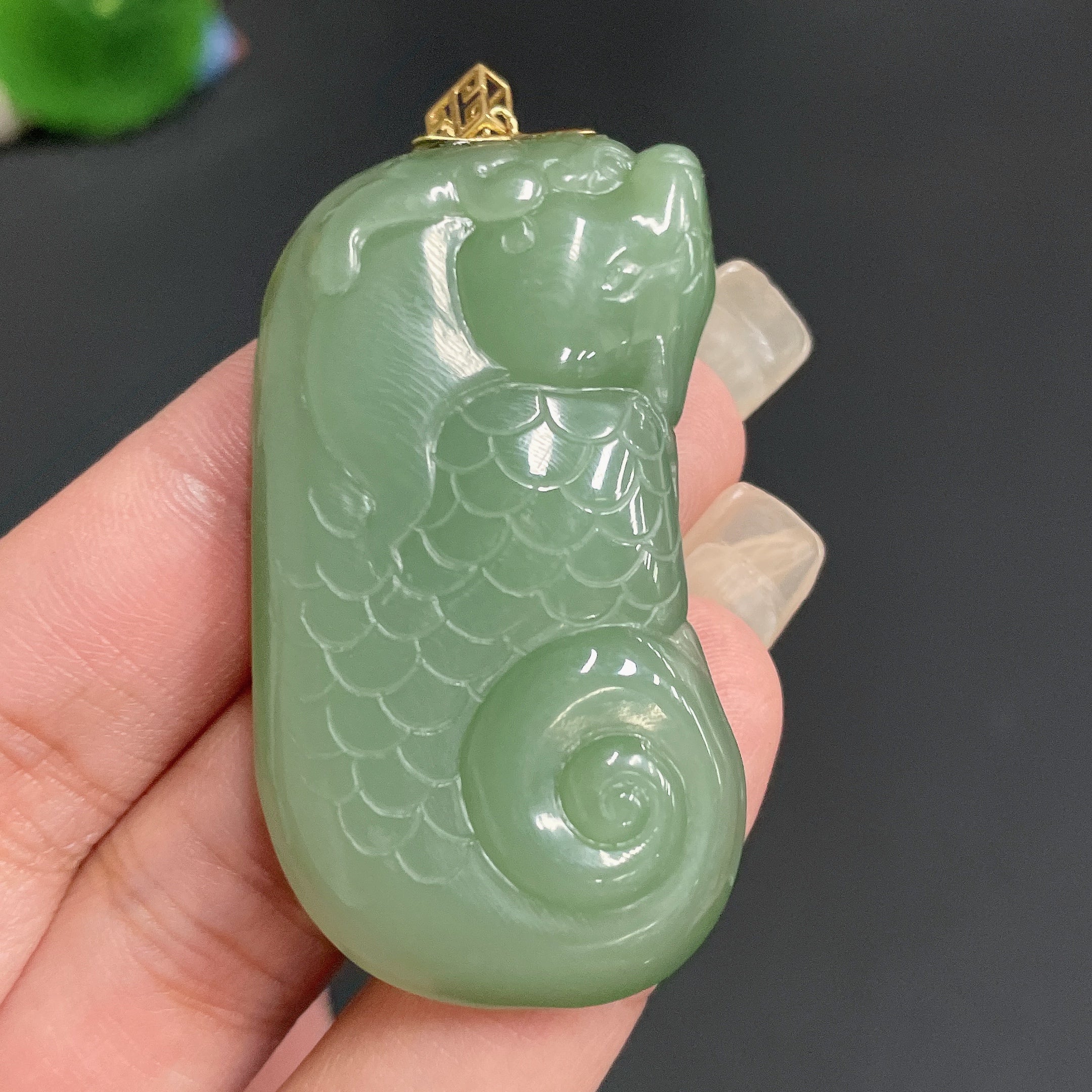 Hetian Jade Pendant, Dragon Fish, 18K Gold Clasp, Total Weight Approx. 24.4g