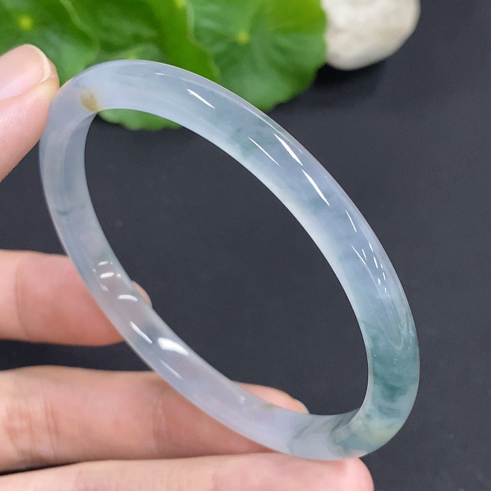 Jadeite Round Bangle