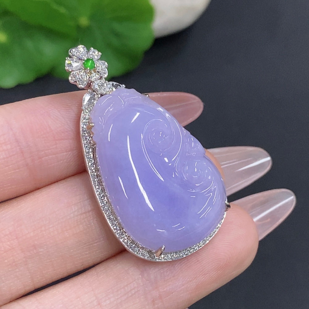 Jadeite Ruyi Pendant 18k Gold Total Weight Approx. 10g with Diamond Accents