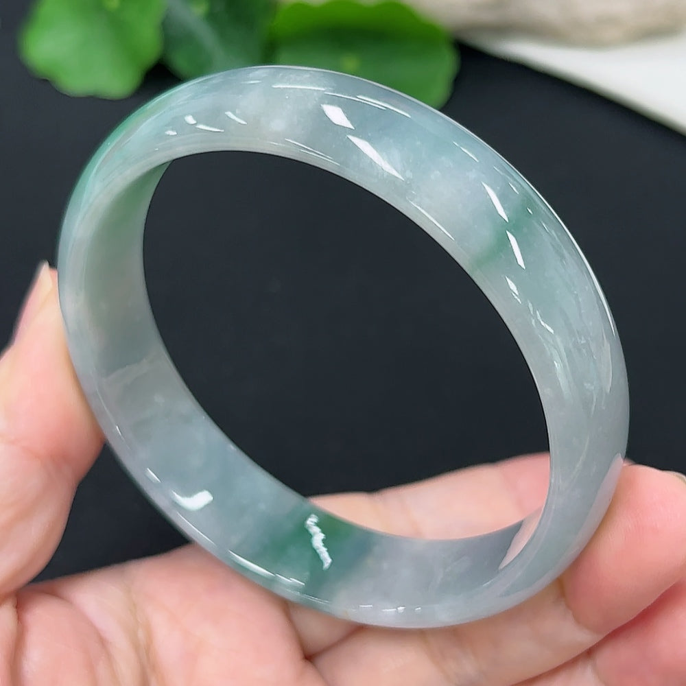 Jadeite Round Bangle