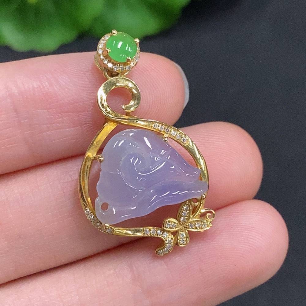 Jadeite freeform pendant with 18k gold and diamond accents, featuring a polished jade jadeite stone, crafted by HUILIU HQ.