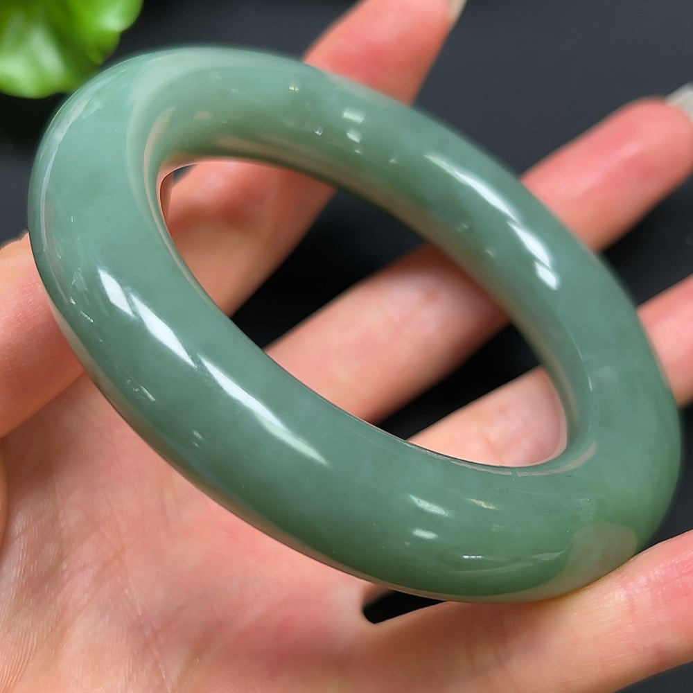 Hetian Jade Green Round Bangle