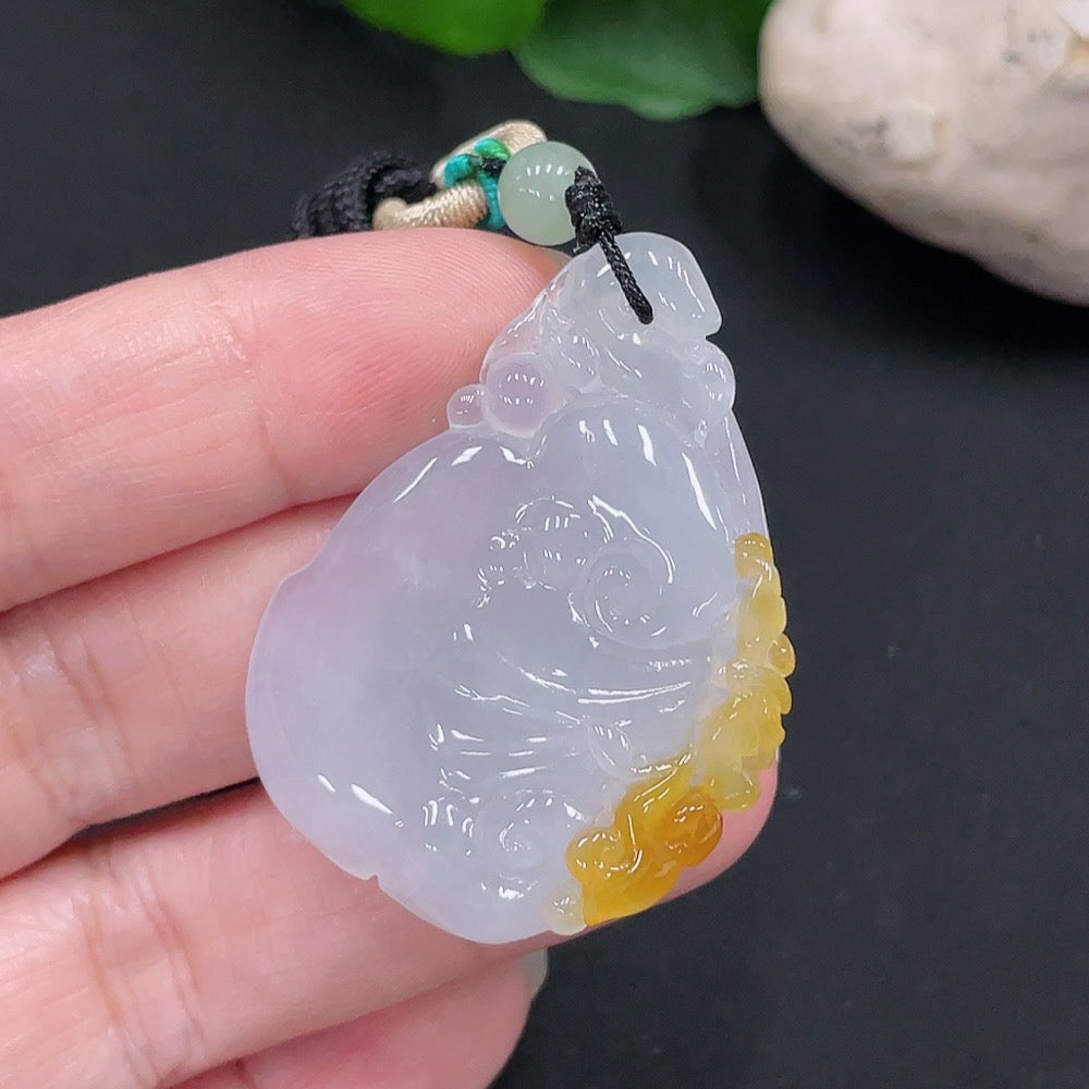 Jadeite Ruyi Pendant Total weight approx. 16.3g (including rope weight) (Color origin undetermined) (Matching beads non-A)