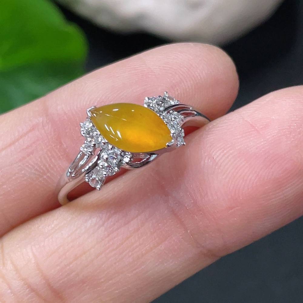 HUILIU HQ jadeite inlaid ring with 9K gold, size 15, featuring round diamond accents, weighing about 1.7 grams.