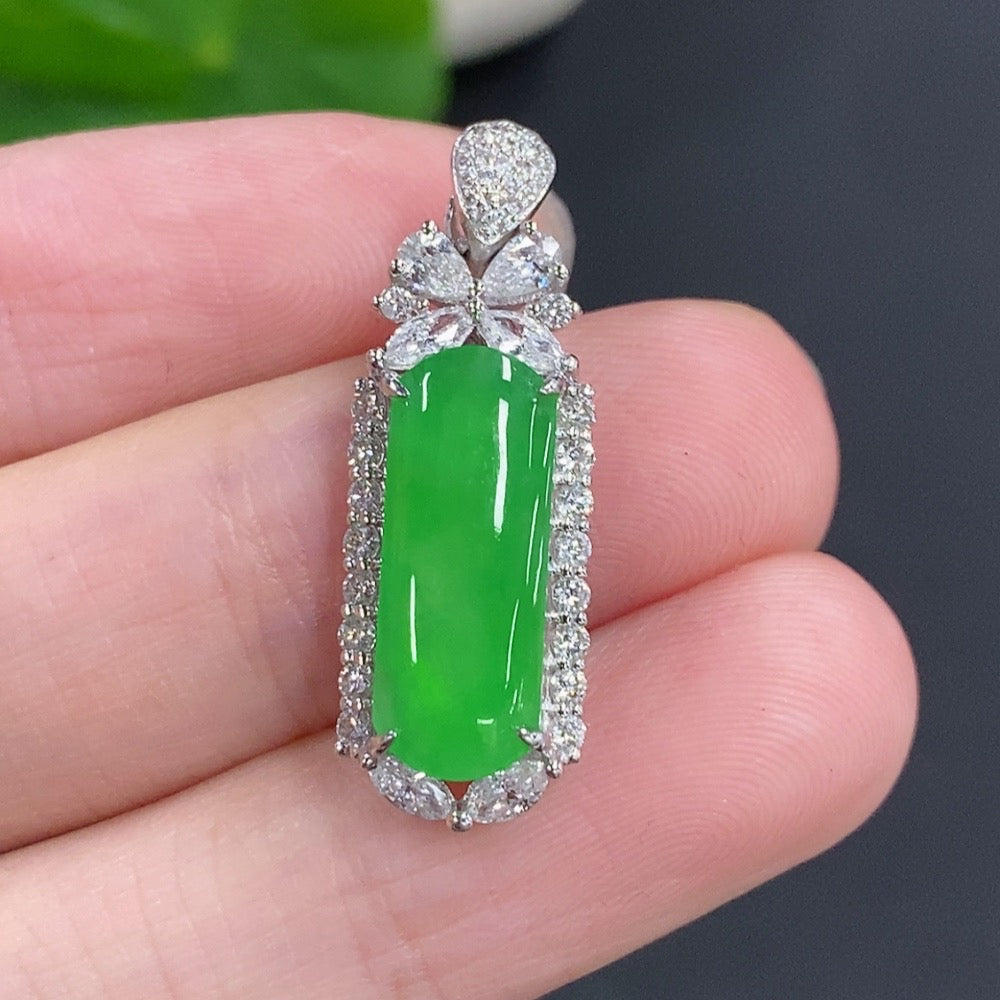 Jadeite Pendant with 18k Gold Mounting, Accented with Diamonds