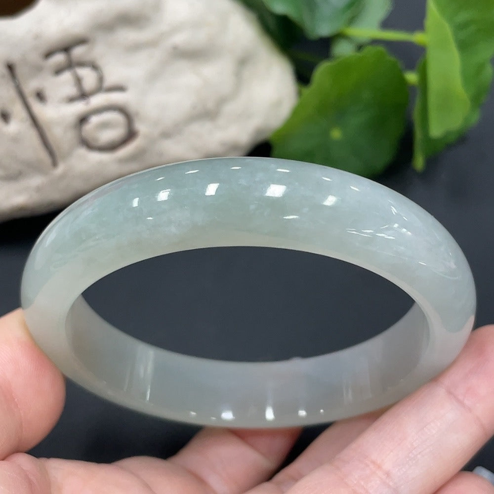 Jadeite Round Bracelet 57.3 Inner Diameter