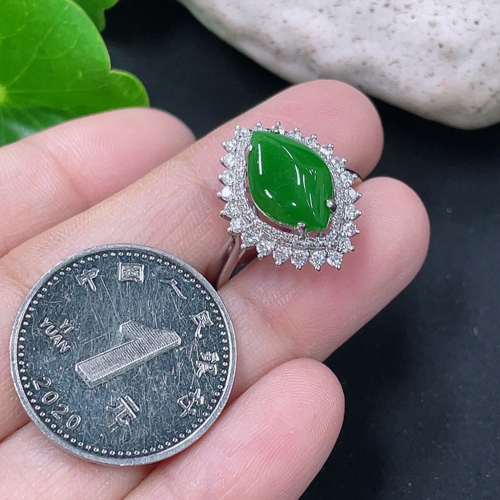 Jadeite Inlaid Ring 18k with Diamond Accents