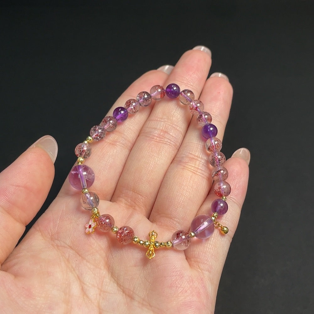HKHQ gemstone crystal bracelet with 18K gold accents, featuring colorful partial stones, approximately 5.8-8.9mm in size.