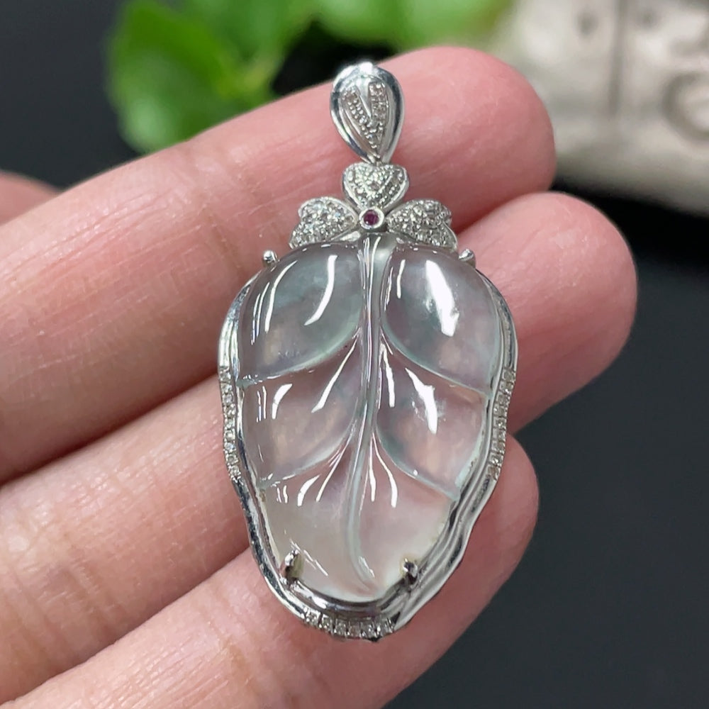 Jadeite leaf inlay pendant with 18K gold and diamond accents, crafted by HUILIU HQ, featuring a detailed jade jade design.