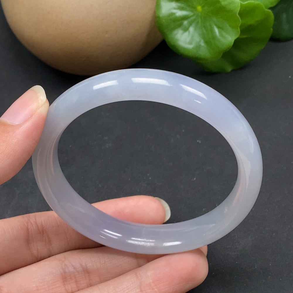 Jadeite Round Bangle