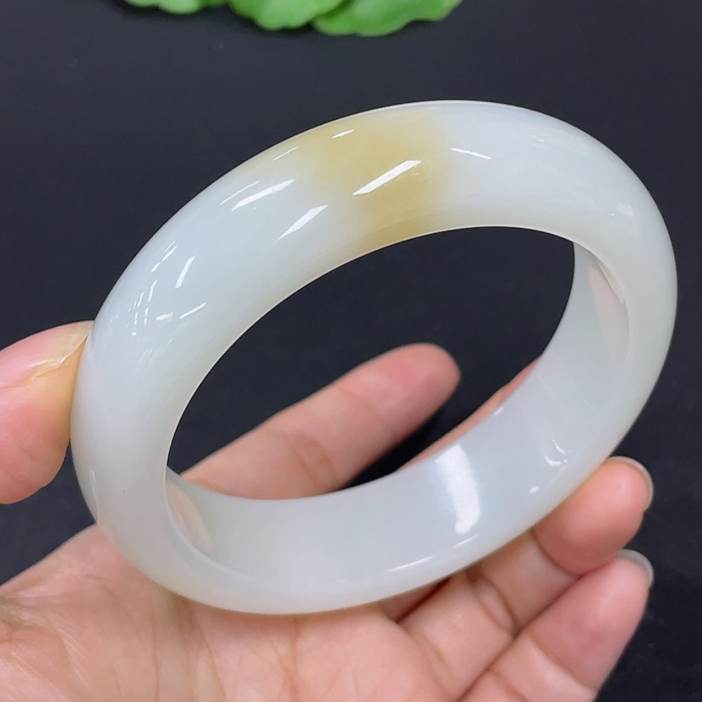 Hetian Jade Round Bangle