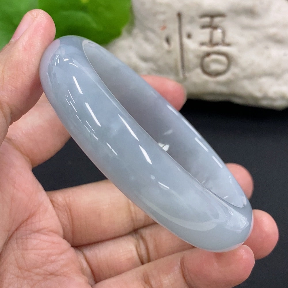 Jadeite Round Bangle