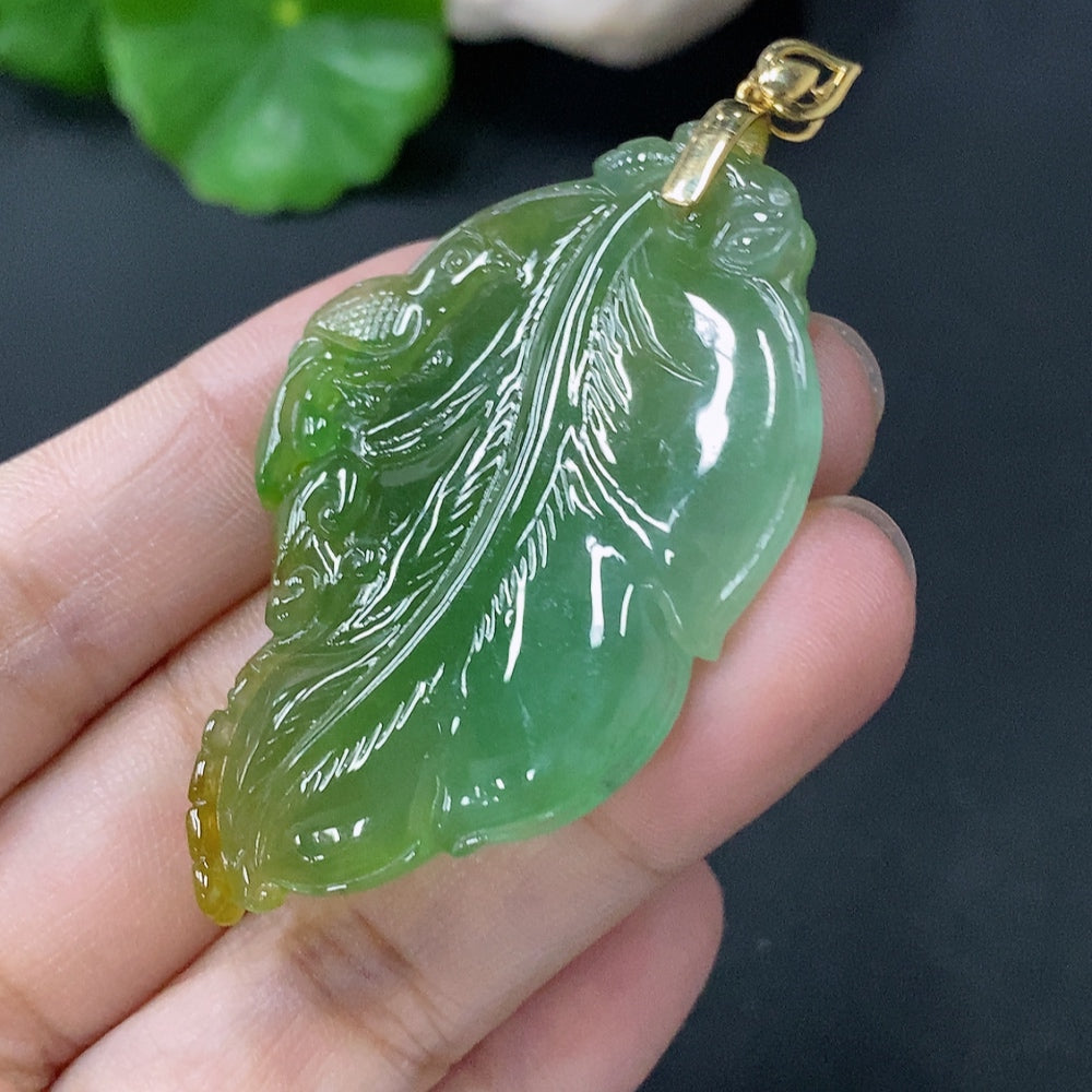 Jadeite Pendant Leaf 18K Total Weight Approx. 14.35g
