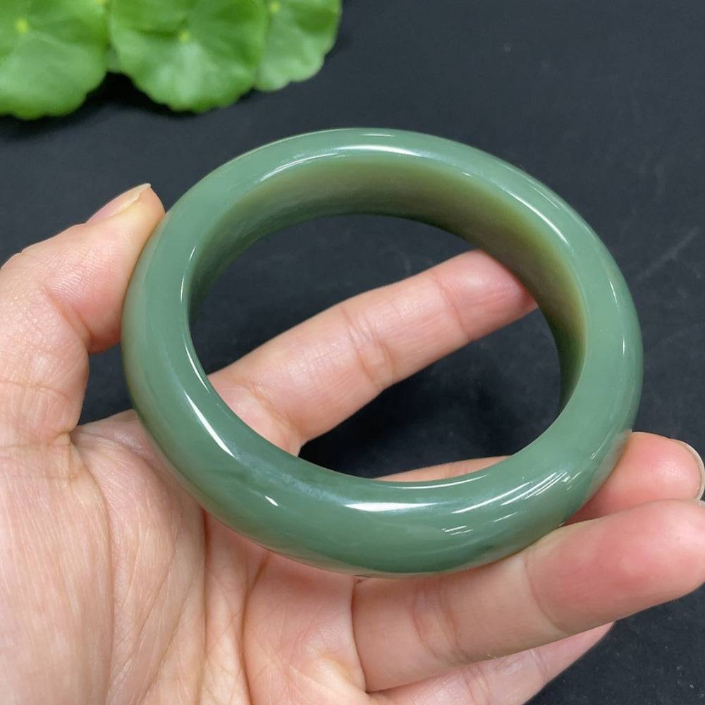 HUILIU HQ Hetian Jade round bracelet with size 56 and weight 78.8g, featuring smooth, polished jade beads.