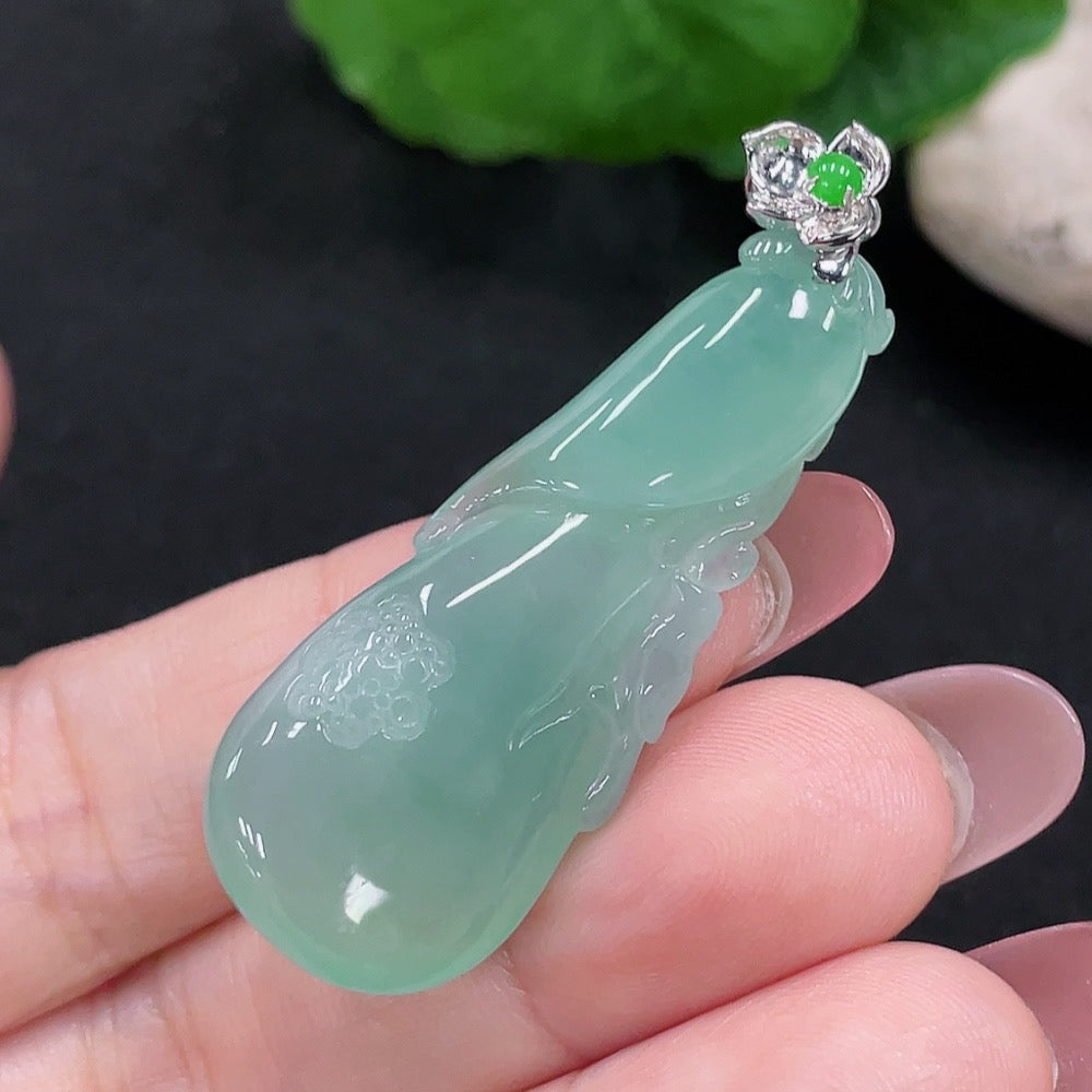 Jadeite Pendant . | Huiliu Certified