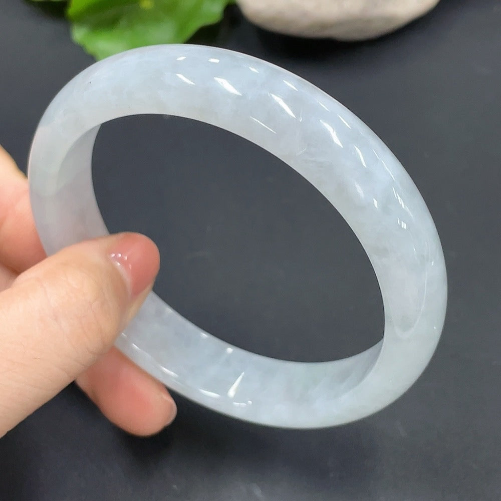 Jadeite Round Bracelet Size 57.7 Total Weight 51.634g