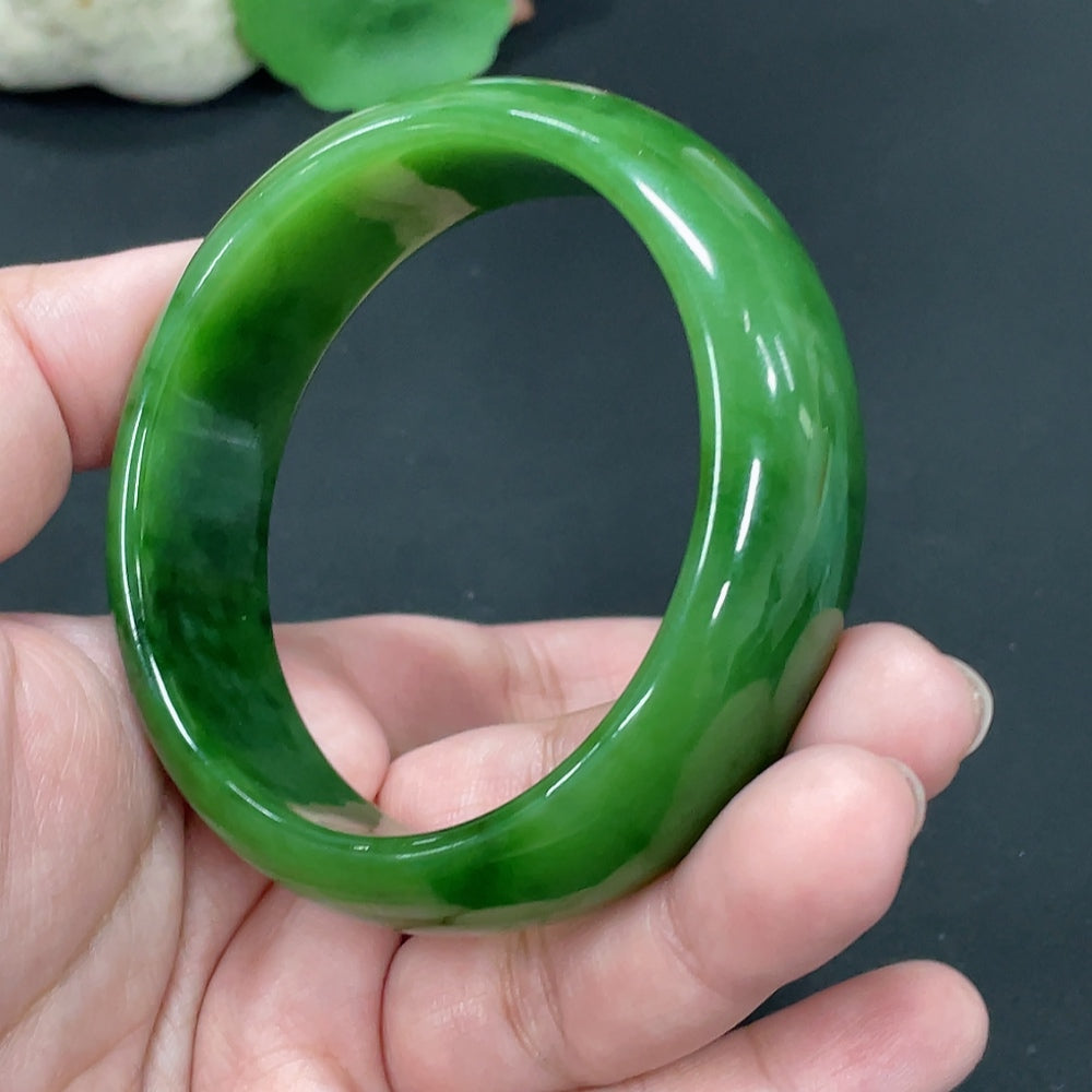 HUILIU HQ Hetian Jade Jasper round bracelet with 58.7mm size and 78g weight, featuring smooth, polished jade beads.