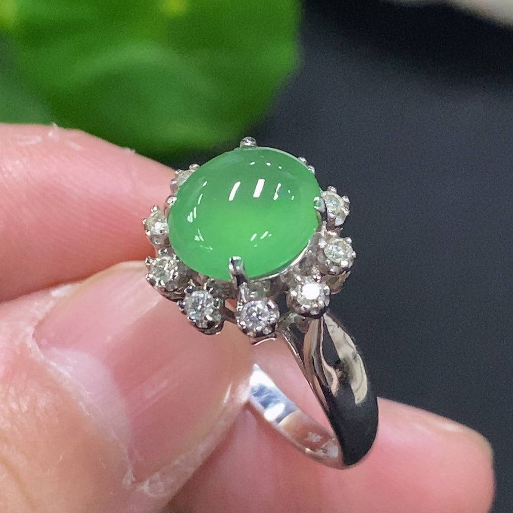 HUILIU HQ Jadeite cabochon solitaire ring with diamond accents, 18K gold, size 14, weighing approximately 4.9g.