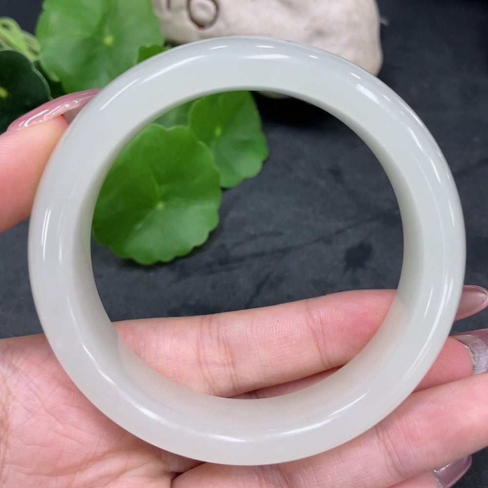 Hetian Jade Round Bracelet Size 60.3 Total Weight Approx. 88.4g