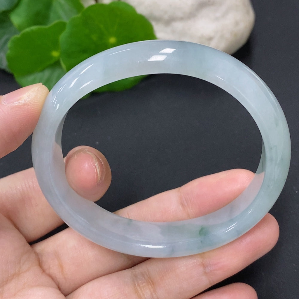 HKHQ jadeite oval bangle in size 56, crafted from 43.7g of smooth, polished green jadeite, stylish bracelet accessory