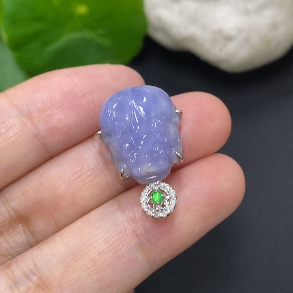Jadeite Pi Xiu pendant with diamond inlays on 18K gold necklace, weighing approx. 3.9g, showcasing intricate craftsmanship.