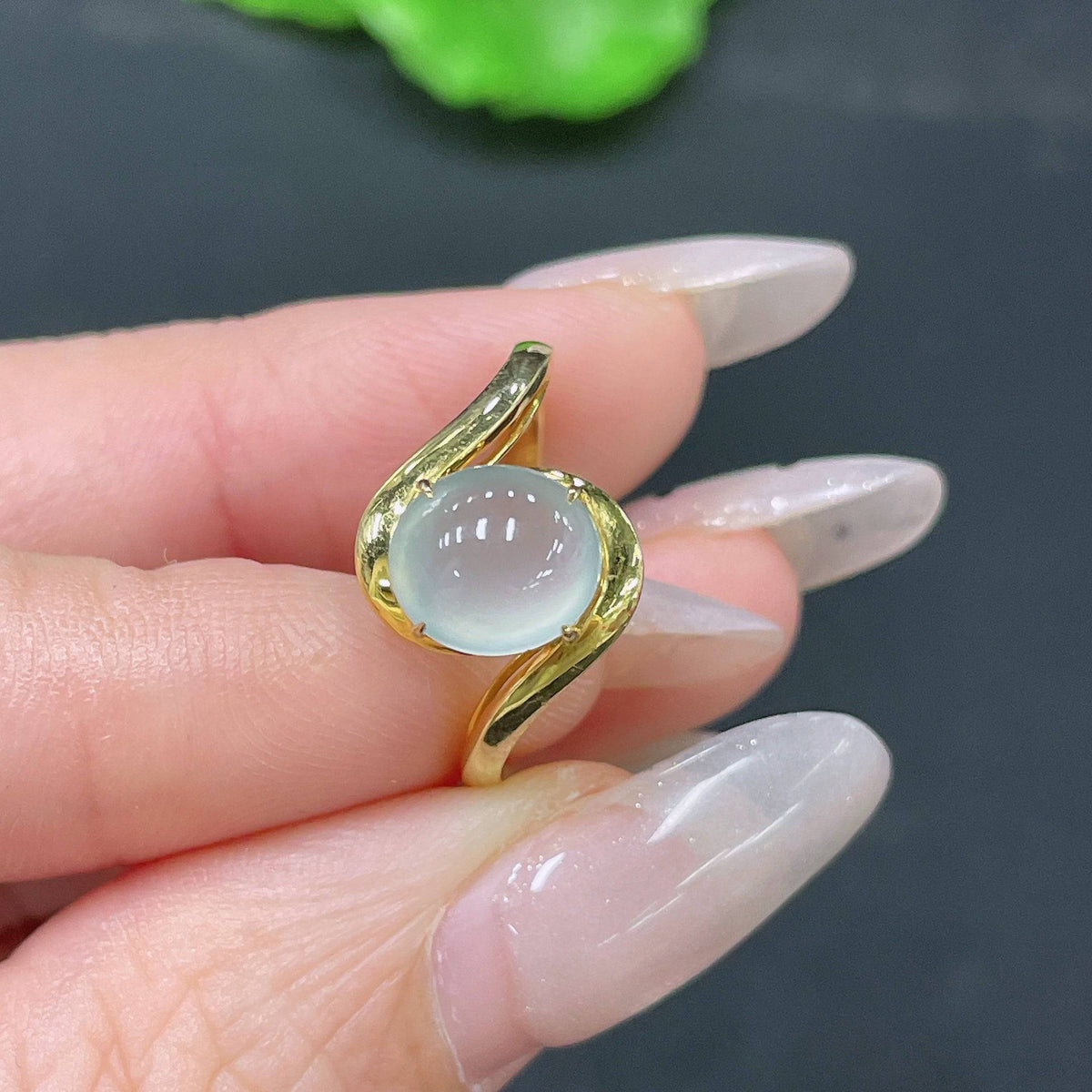 Huiliu certified jadeite ring setting with intricate silver band and detailed craftsmanship, designed to hold a jade gemstone.