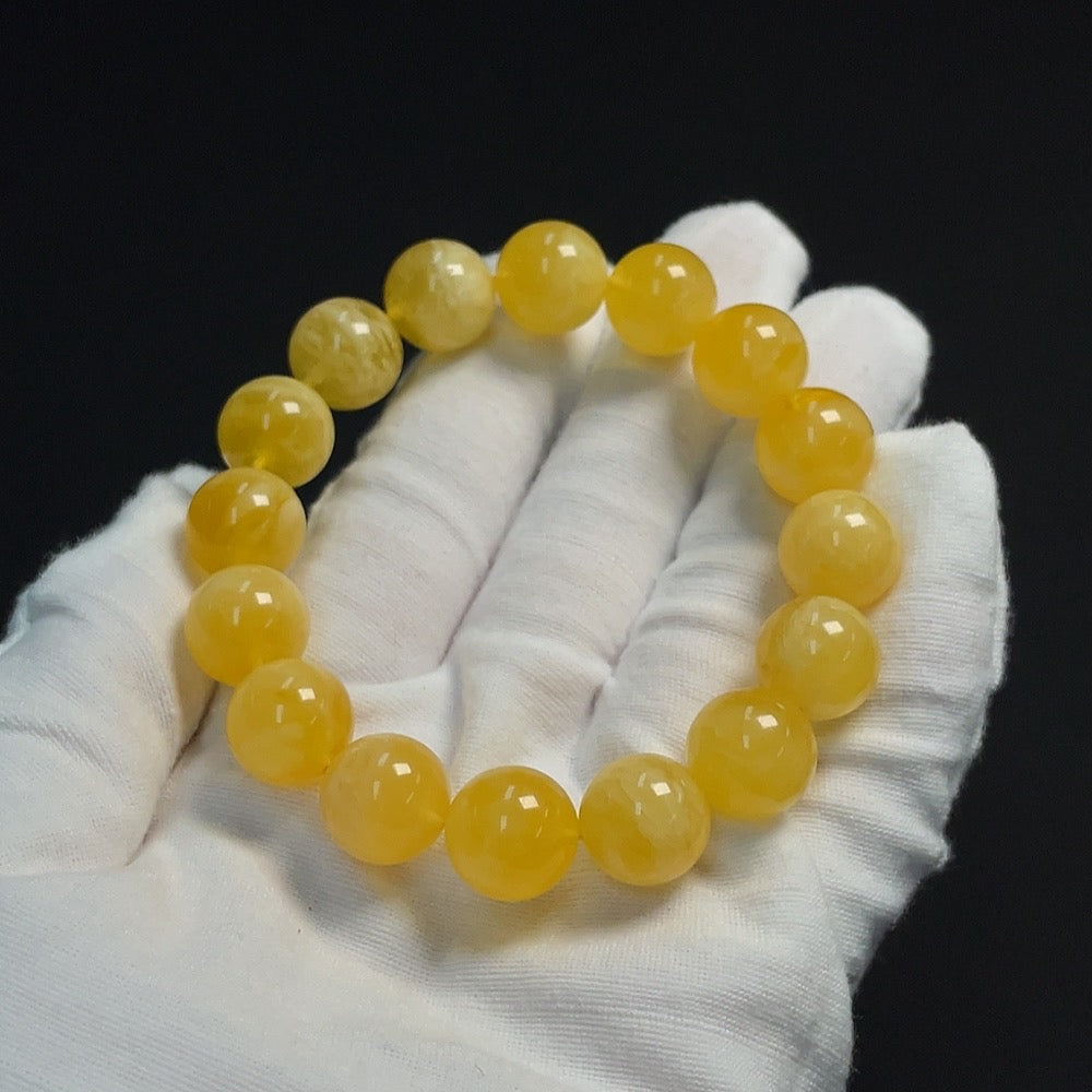 Amber Beeswax Bracelet approx. 12.4mm Total Weight approx. 18.32g