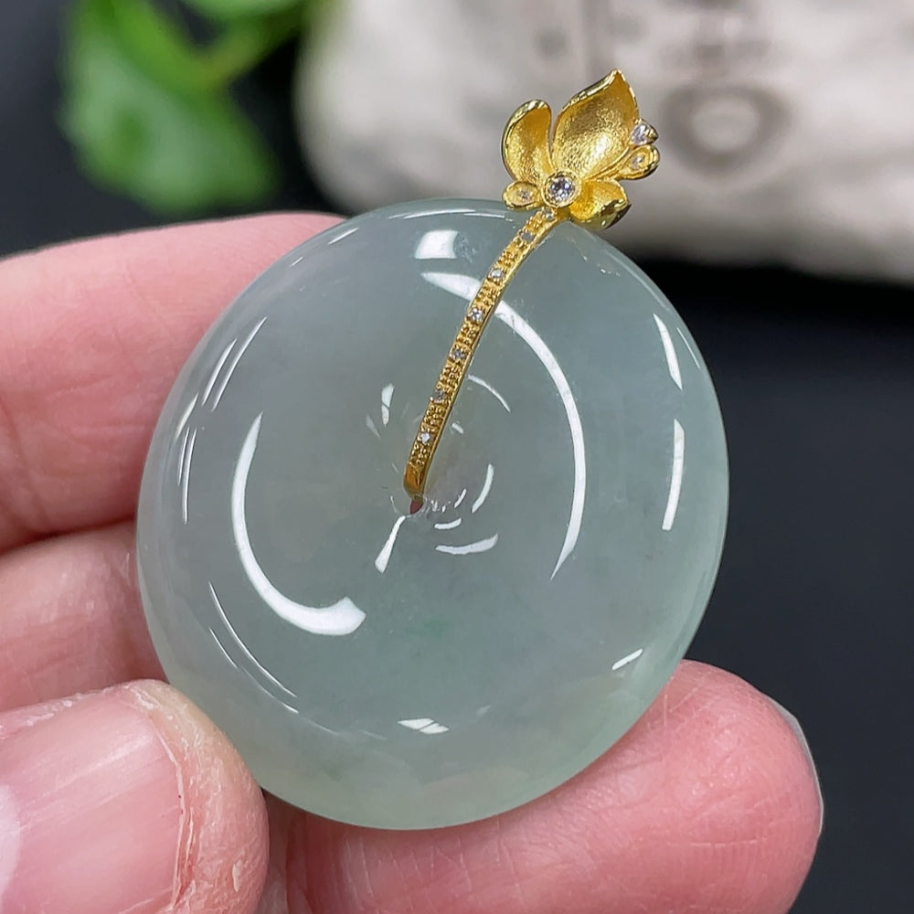 Jadeite Safety Pendant Ornament about Non- and non-diamond clasp Quantity (1 large, 1 medium) | Huiliu Certified