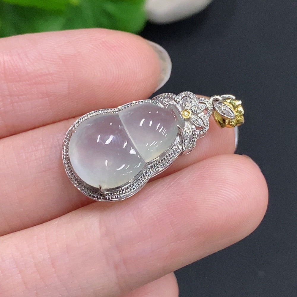 Jadeite Gourd Pendant 18k Gold Total Weight Approx. 3.1g Non-Diamond